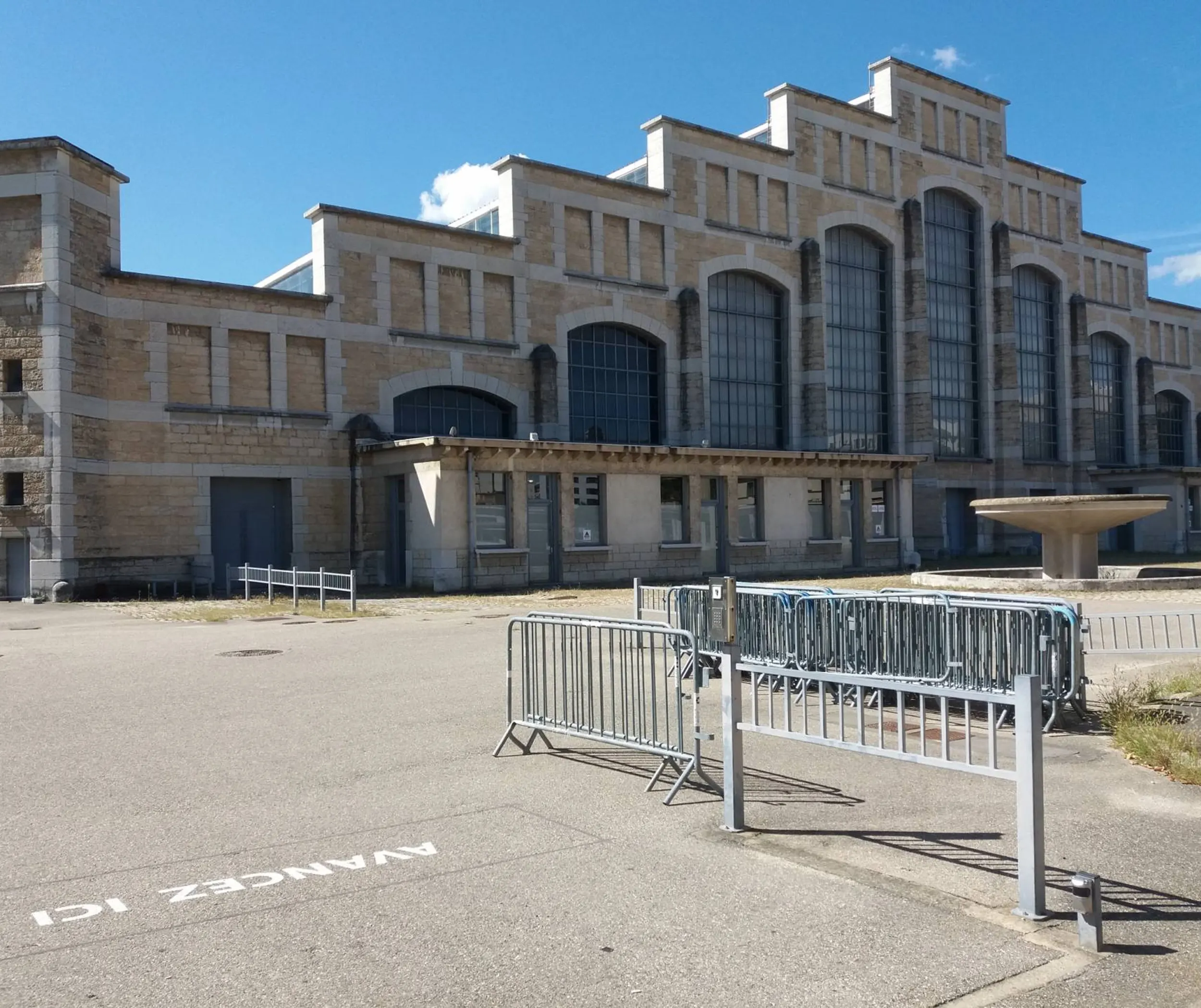 standbouw Halle Tony Garnier